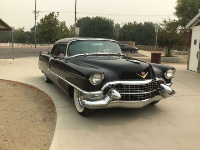 Cadillac DeVille 1955 image number 19