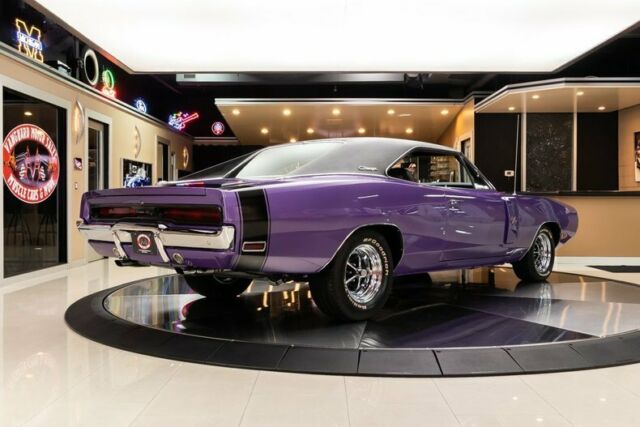 Dodge Charger 1970 image number 35