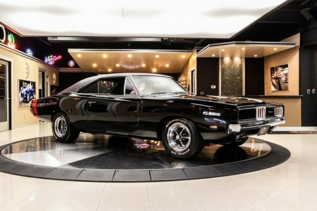 Dodge Charger 1969 image number 32