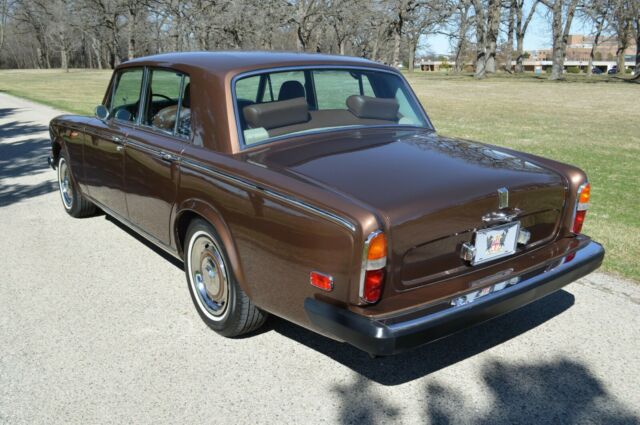 Rolls-Royce Silver Shadow 1974 image number 6