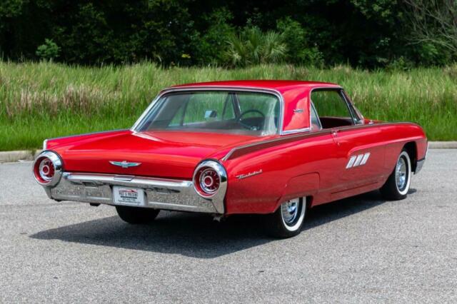 Ford Thunderbird 1963 image number 5