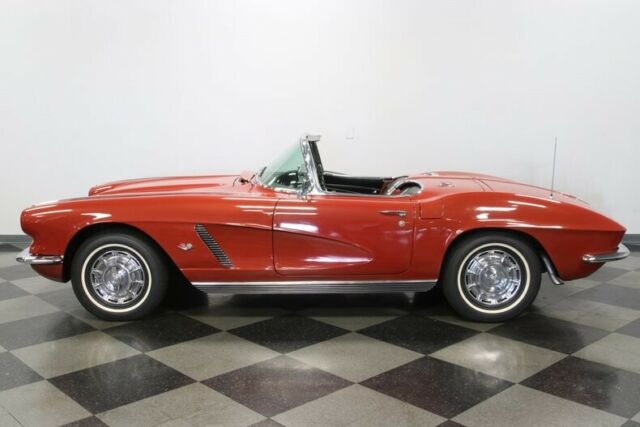 Chevrolet Corvette 1962 image number 31