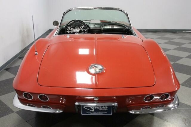 Chevrolet Corvette 1962 image number 35