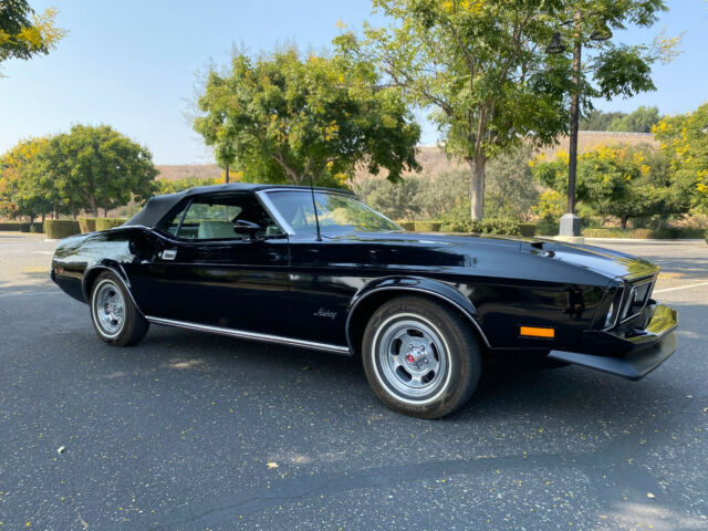 Ford Mustang 1973 image number 32