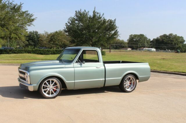 Chevrolet C-10 1969 image number 14