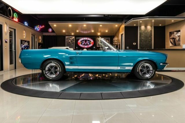 Ford Mustang 1967 image number 12