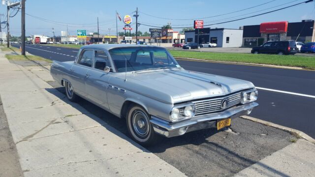 Buick LeSabre 1963 image number 14