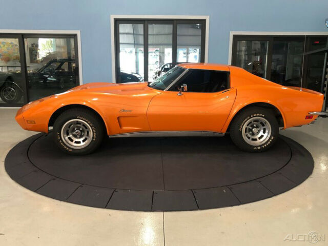 Chevrolet Corvette 1973 image number 10