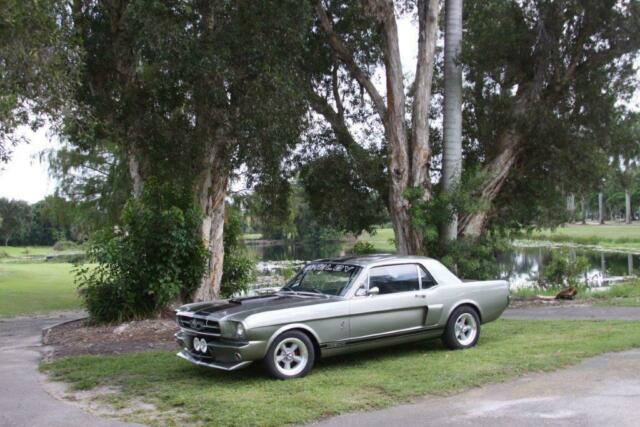 Ford Mustang 1965 image number 0