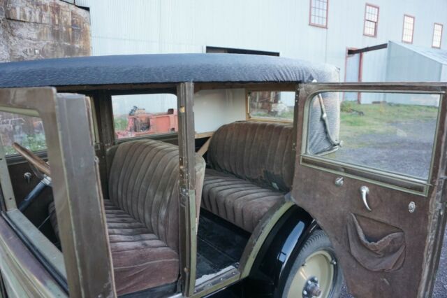 Chevrolet Imperial 1928 image number 12