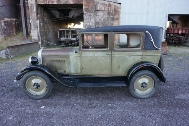 Chevrolet Imperial 1928 image number 26