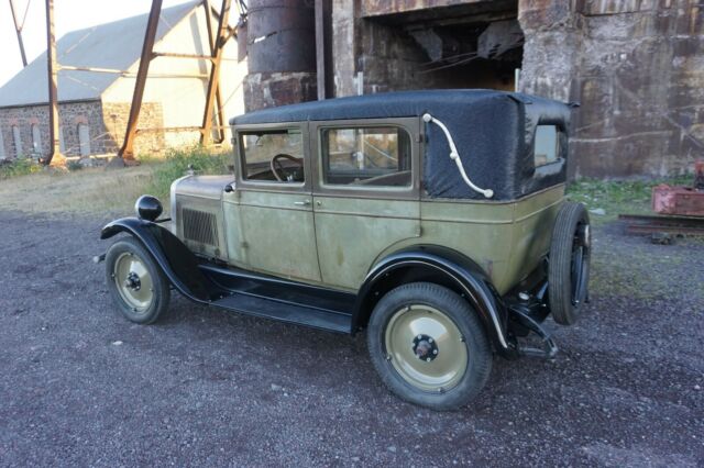 Chevrolet Imperial 1928 image number 27