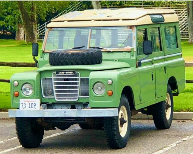 Land Rover Defender 1973 image number 0