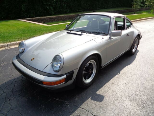 Porsche 911 1978 image number 1