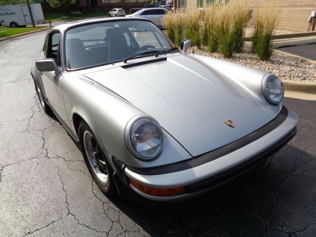 Porsche 911 1978 image number 26