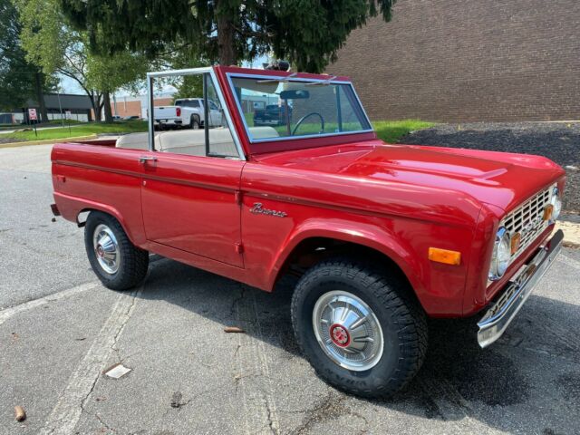 Ford Bronco 1970 image number 2