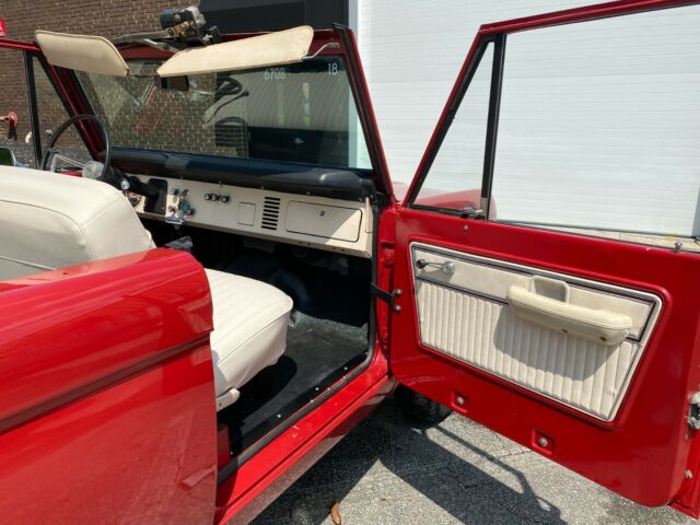 Ford Bronco 1970 image number 29