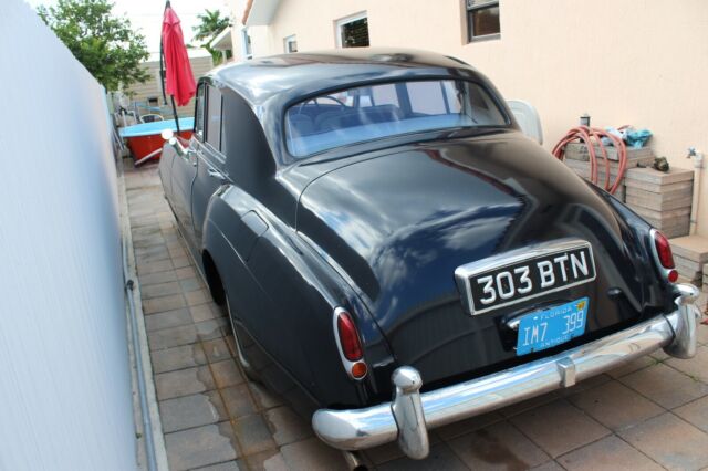 Rolls-Royce Silver Cloud I 1957 image number 27