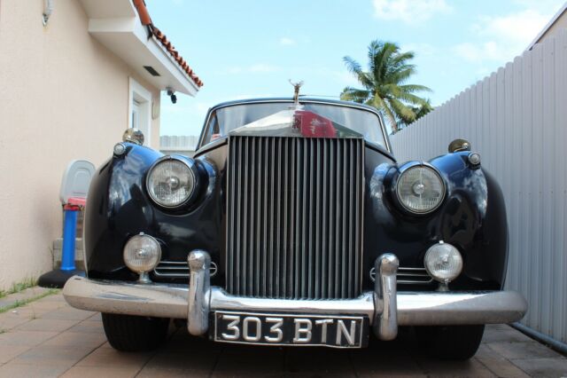 Rolls-Royce Silver Cloud I 1957 image number 32