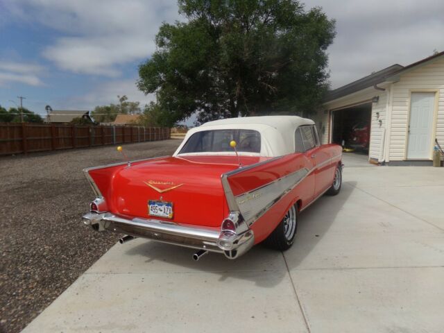 Chevrolet Bel Air/150/210 1957 image number 24