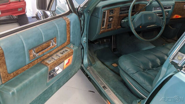 Cadillac Fleetwood 1979 image number 2