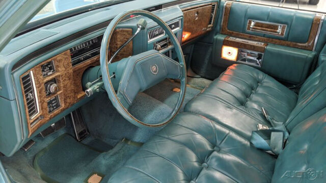 Cadillac Fleetwood 1979 image number 3