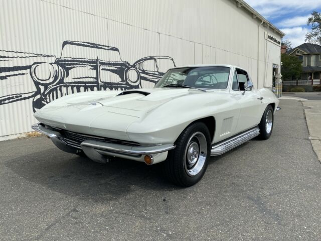 Chevrolet Corvette 1967 image number 0