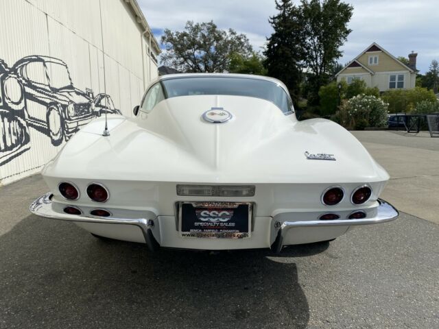 Chevrolet Corvette 1967 image number 31