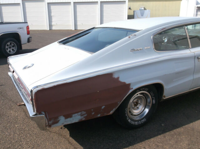 Dodge Charger 1966 image number 2