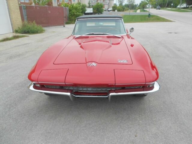 Chevrolet Corvette 1966 image number 25