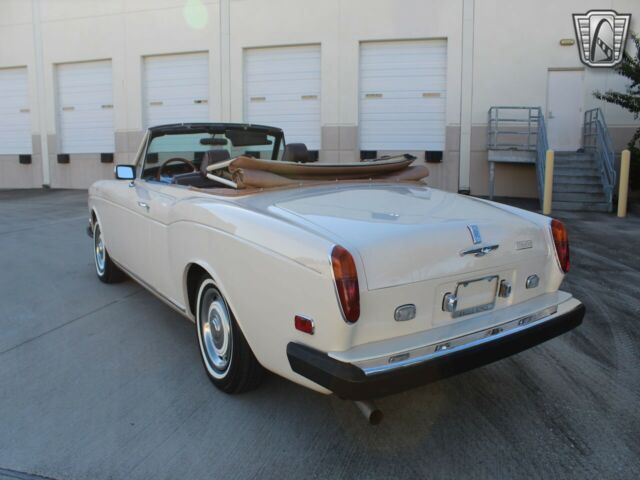 Rolls-Royce Corniche 1973 image number 33