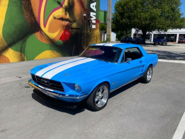 Ford Mustang 1967 image number 25