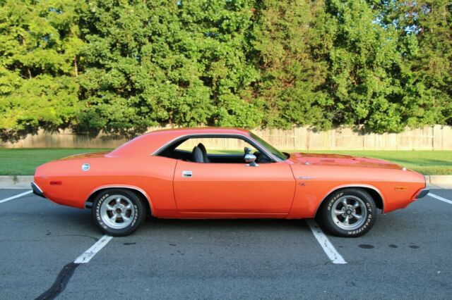 Dodge Challenger 1973 image number 18