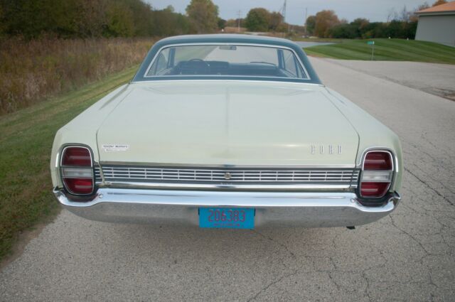 Ford Galaxie 1968 image number 11