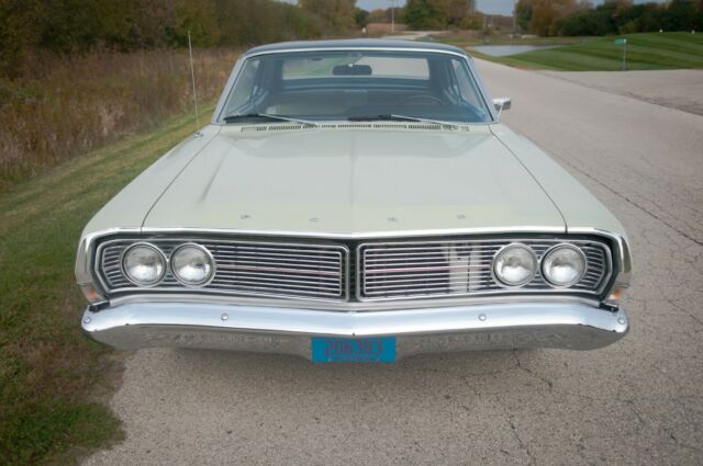 Ford Galaxie 1968 image number 28