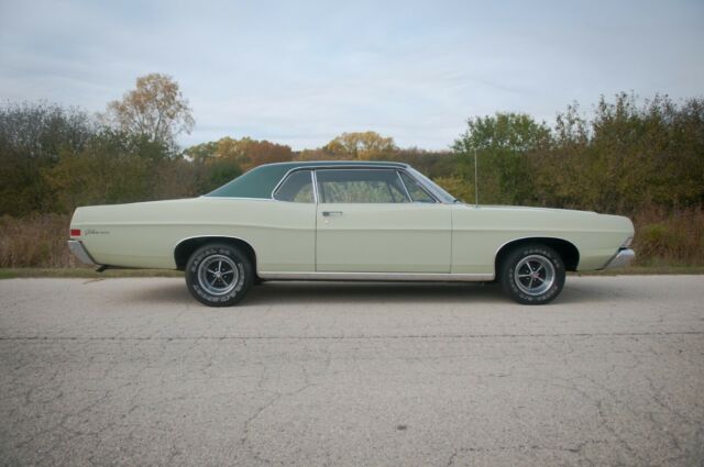 Ford Galaxie 1968 image number 31