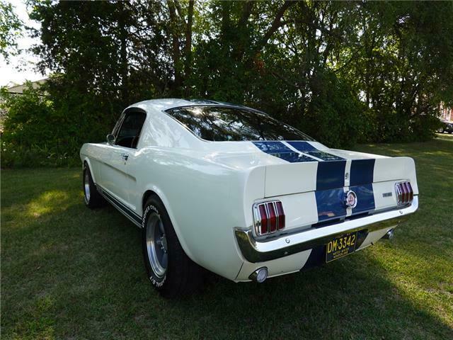 Ford Mustang 1965 image number 32