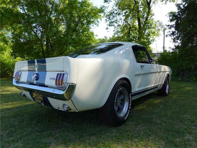 Ford Mustang 1965 image number 33