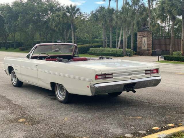 Plymouth Fury 1968 image number 4