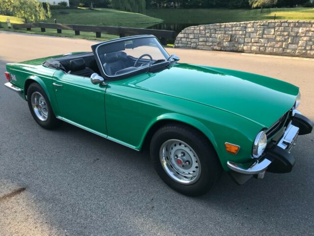 Triumph TR-6 1975 image number 0