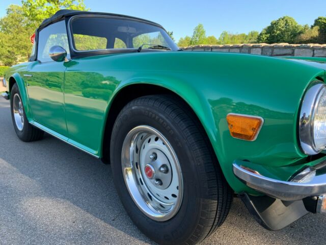 Triumph TR-6 1975 image number 12