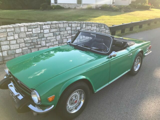 Triumph TR-6 1975 image number 2