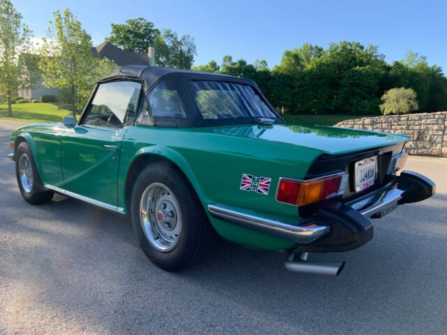 Triumph TR-6 1975 image number 31