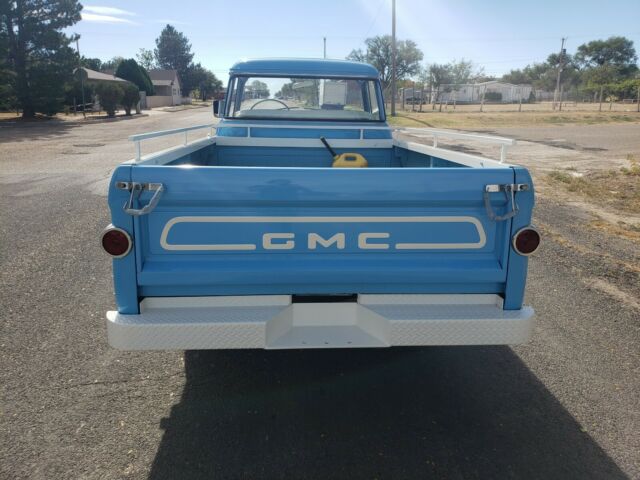 GMC 100 1959 image number 18