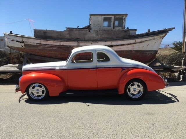 Ford Deluxe 1940 image number 24