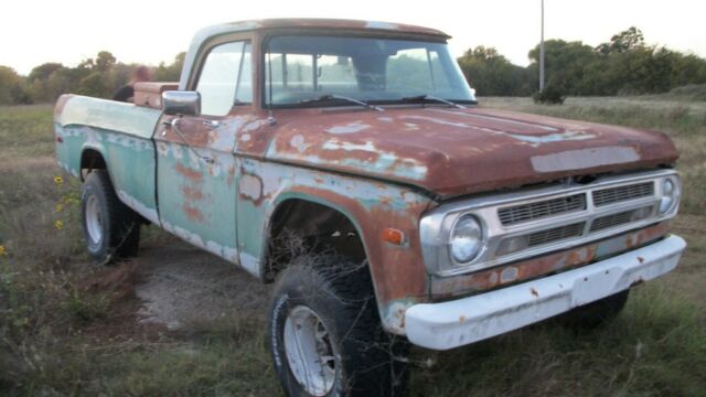 Dodge Power Wagon 1965 image number 24