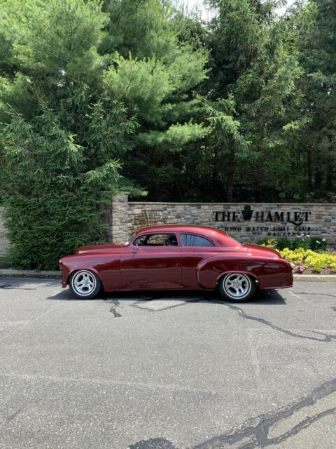 Chevrolet Fleetline 1951 image number 26