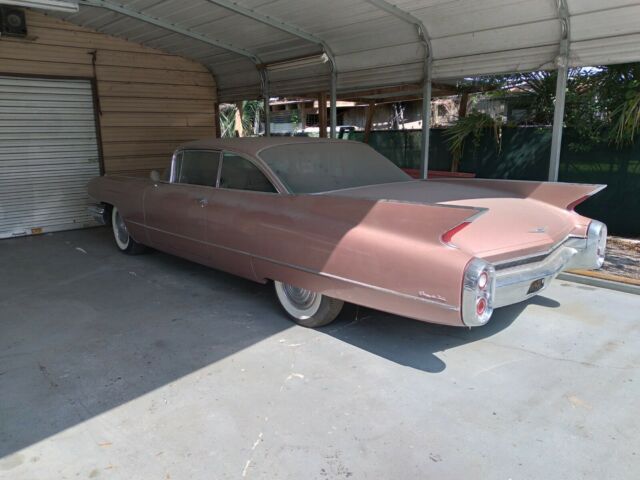 Cadillac DeVille 1960 image number 10