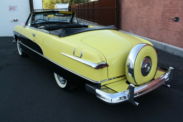 Ford Crestliner 1951 image number 12