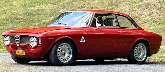 Alfa Romeo GT 1968 image number 23